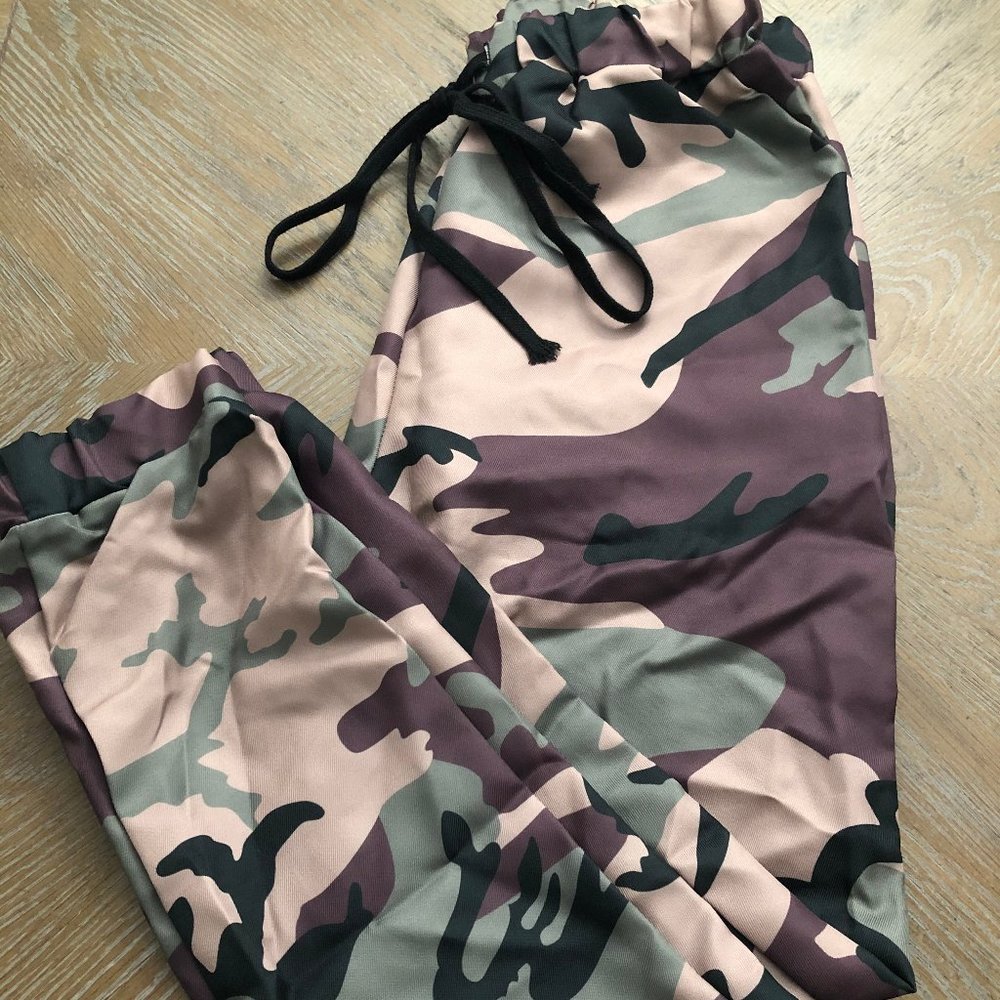 Camo parachute pants